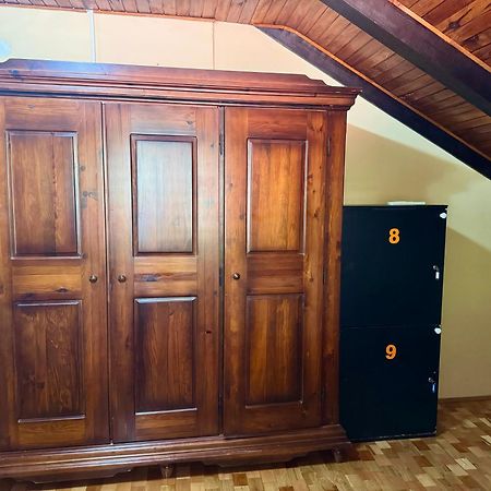 Kotorhostelito Экстерьер фото