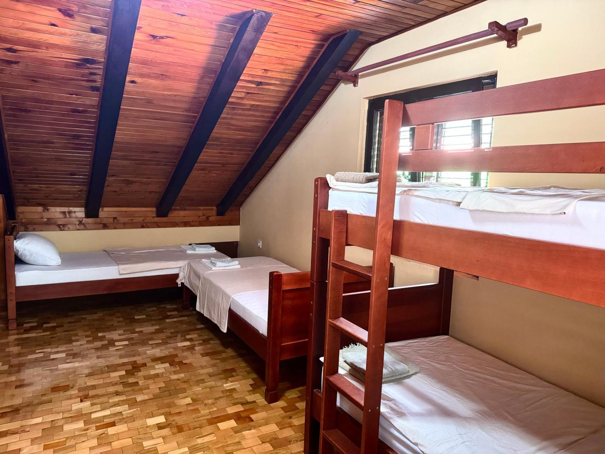 Kotorhostelito Экстерьер фото